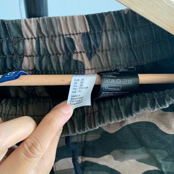 HM camo Cotton twill joggers size Man EU30 - Picture 2 of 6